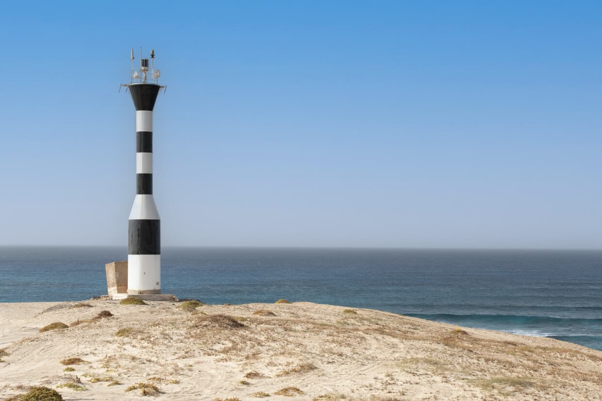 Farol Varandinha e Praia